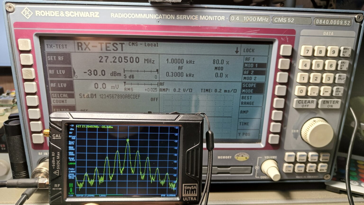 Tinysa ultra прошивка. Анализатор спектра tinysa Ultra. Tinysa Ultra Spectrum Analyzer. Анализатор антенного сигналаtinysa Ultra. Tinysa Ultra, 2023 дюйма, 2,8 КГЦ до 100 ГГЦ.