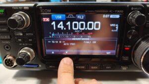 IC-7300
